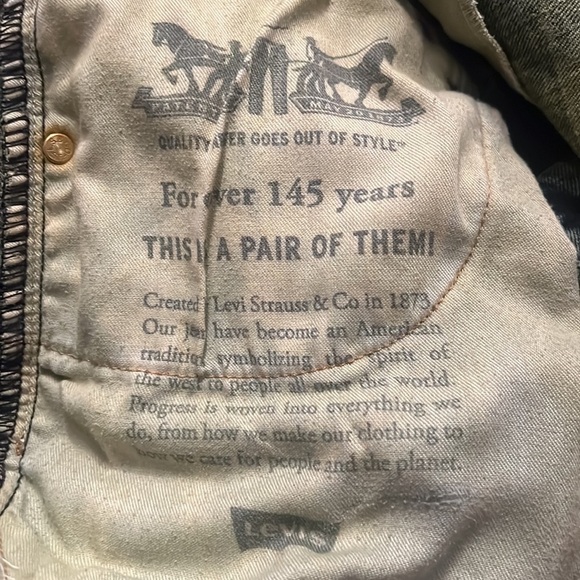 Levi’s Waterless Deconstructed Repurposed Denim Mini Yellow Acid Wash Sz M - Picture 8 of 10